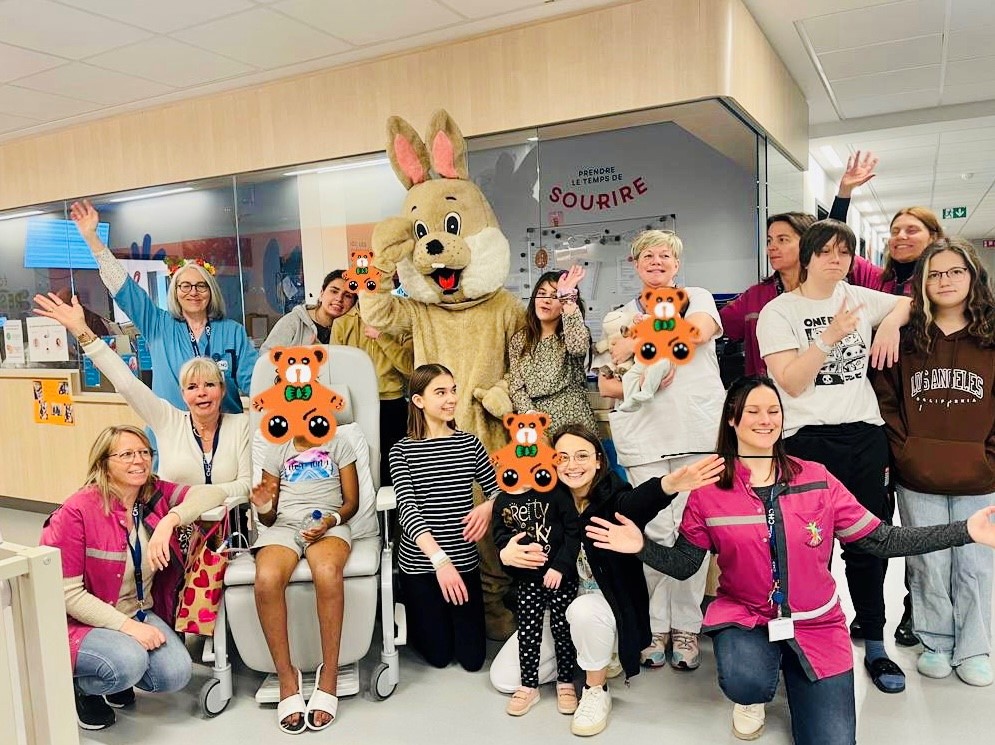 Le lapin de Pâques de retour en pédiatrie