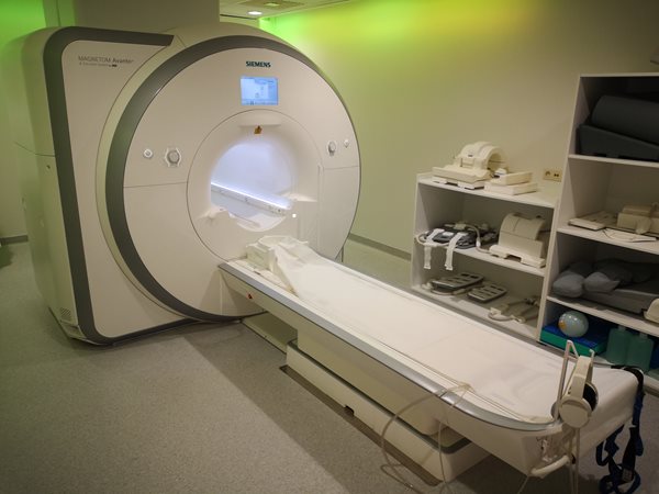 CHC-Heusy-IRM.jpg CHC-Heusy-IRM.jpg