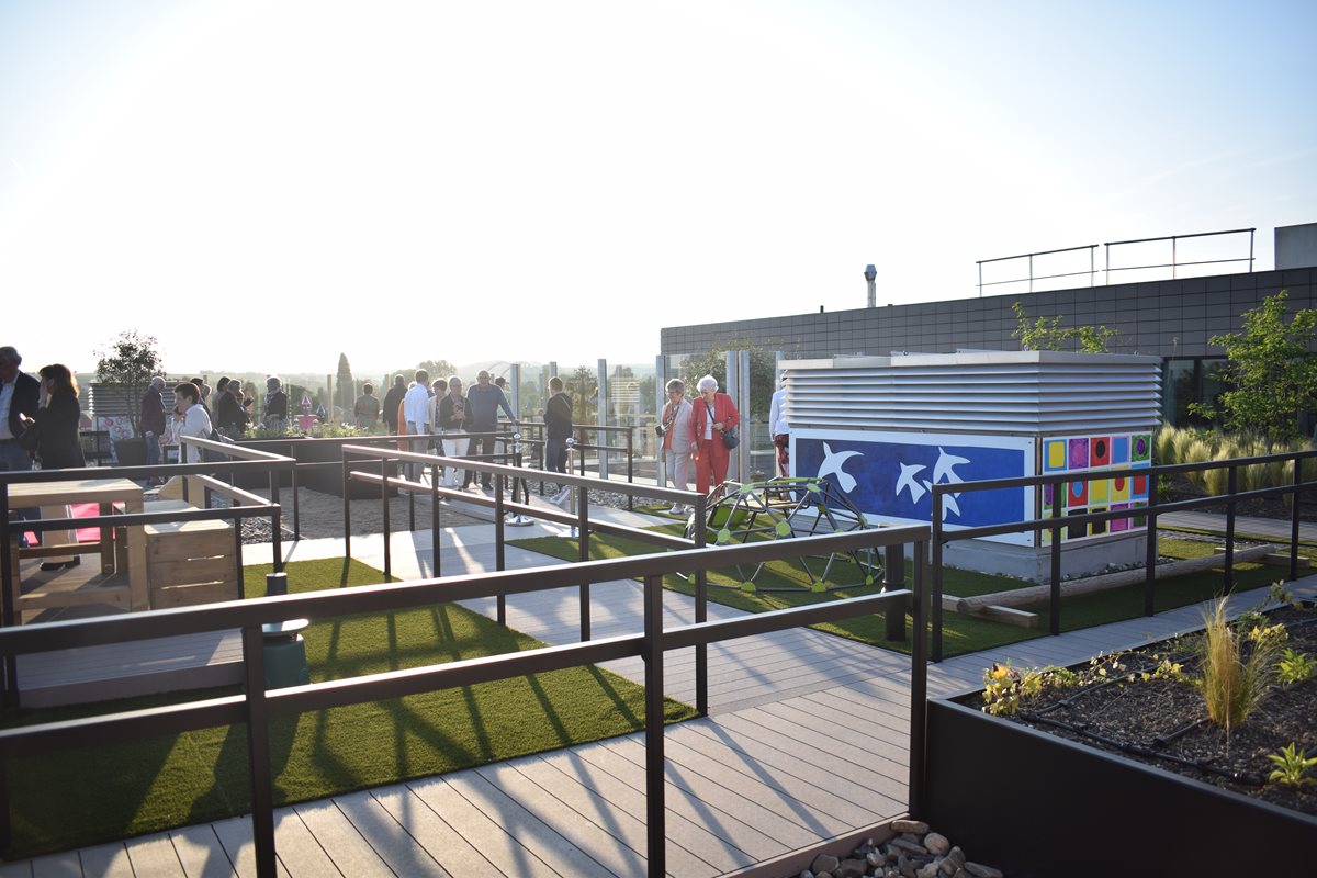 Clinique CHC Hermalle. Inauguration du jardin sur le toit